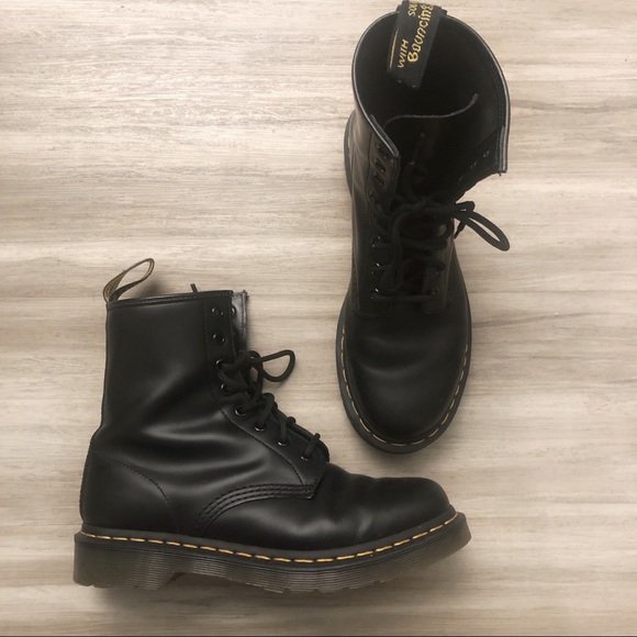 doc martens womens 1460 smooth black